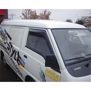 Vindavvisare, Fram, HYUNDAI H-1 Cargo, H-1 Travel