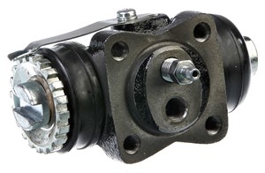 Hjulcylinder, framaxel vänster, Nedre, TOYOTA LAND CRUISER, 47530-69045