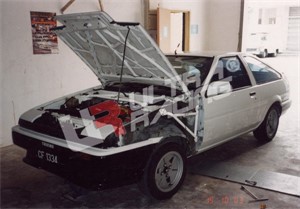 Skärmfäste, TOYOTA COROLLA Coupé